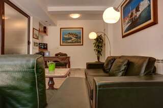 Гостевой дом Guest House Pržno Bay Свети-Стефан Номер-студио с балконом и видом на море-23